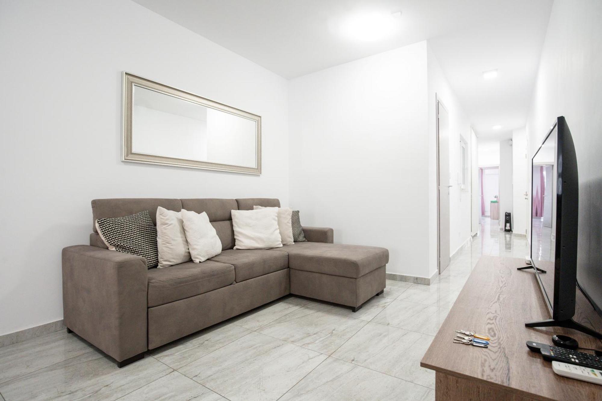 Brand New 2 Bed 2 Bath Apartment In Sliema By The Sea 外观 照片