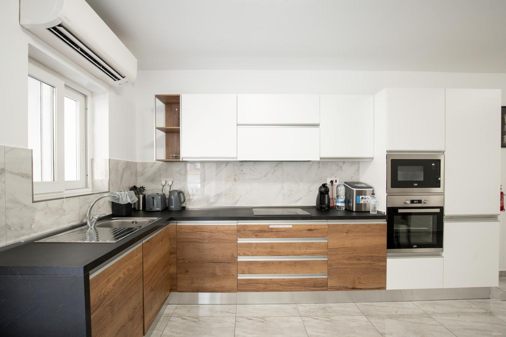 Brand New 2 Bed 2 Bath Apartment In Sliema By The Sea 外观 照片